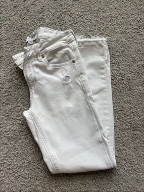 Just USA White Women's Skinny Jeans with Raw Hem